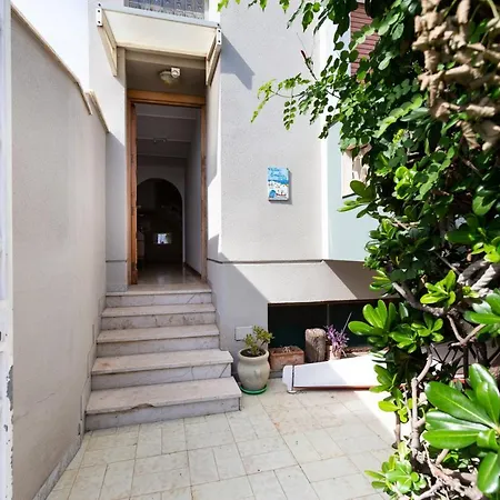 Wonderful Seaview X6 Apartment Mondello